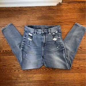 American Eagle Distressed Skinny Jean
